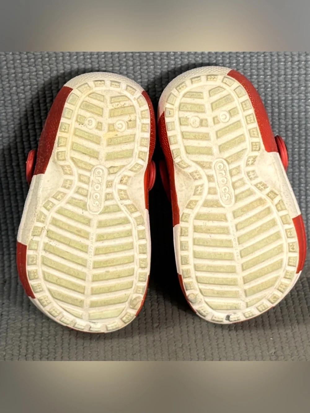 CROCS classic holiday